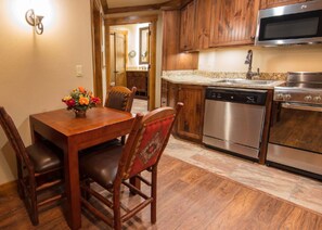 تناول الطعام