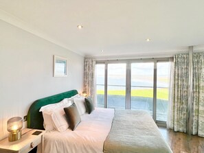7 bedrooms, iron/ironing board, travel crib, WiFi