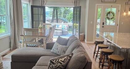 Welcome to Sandy Feet Retreat on Lake Winnisquam!