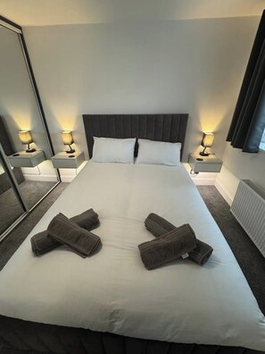 2 Schlafzimmer, Bügeleisen/Bügelbrett, Reisekinderbett, kostenloses WLAN