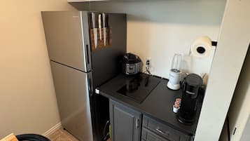 Oven, stovetop, dishwasher