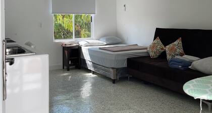 Santa Catarina Consulate 3 min away