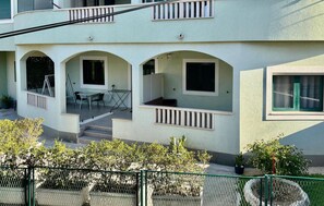 Terrace/patio - Pet friendly apartment in Duce with WiFi (Duce)