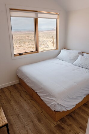 Deluxe Cabin, Patio, Desert View | Desk, laptop workspace, free WiFi