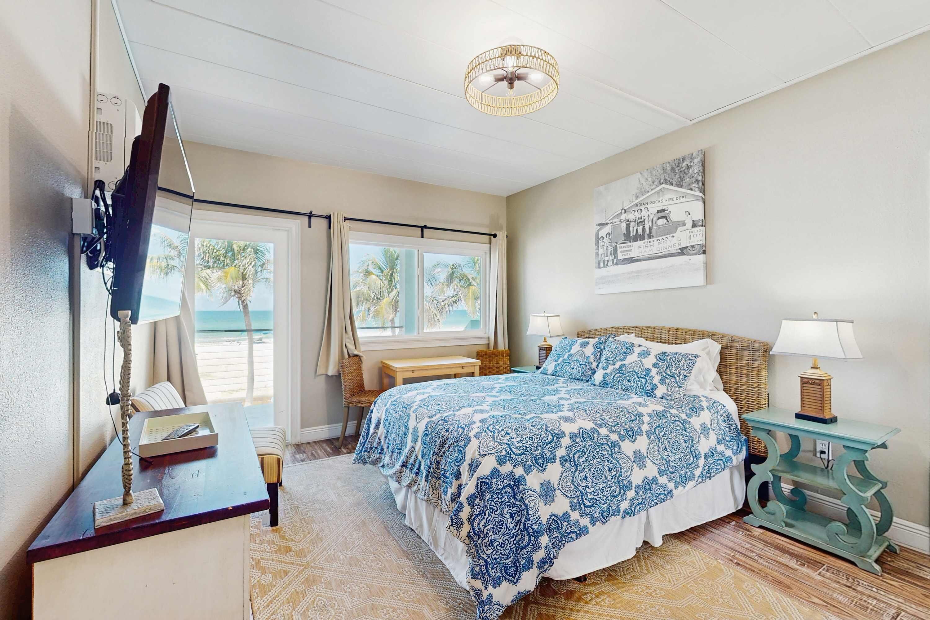 Een strijkplank/strijkijzer, wifi, beddengoed