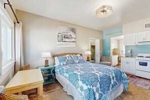 Bügeleisen/Bügelbrett, WLAN, Bettwäsche