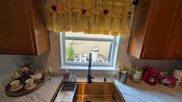 Microones, forn, placa de cuina i rentaplats