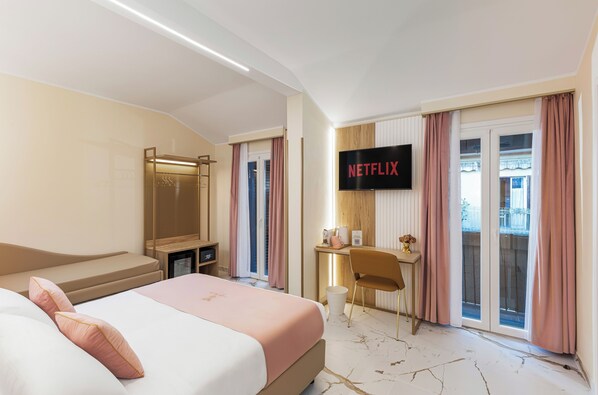 Deluxe Double Room, Balcony, Courtyard View | In-room safe, blackout drapes, soundproofing, iron/ironing board