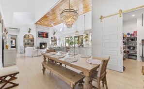 Dining - Coastal Escape: 4BR Home, Large Pool, Tanning Ledge, Cabana & Beach Golf Cart (Pawleys Island)