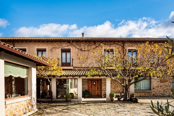 Exterior - Sierra Quilama Room El Calvitero (San Miguel de Valero)