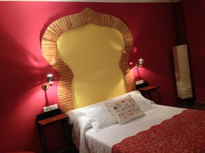 WiFi, bed sheets