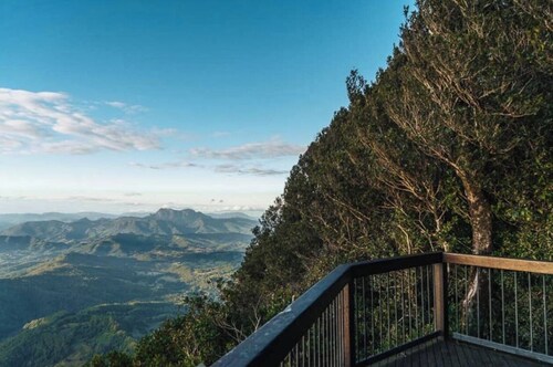 Pet-friendly home surrounded by National Park with Spa & Sauna.