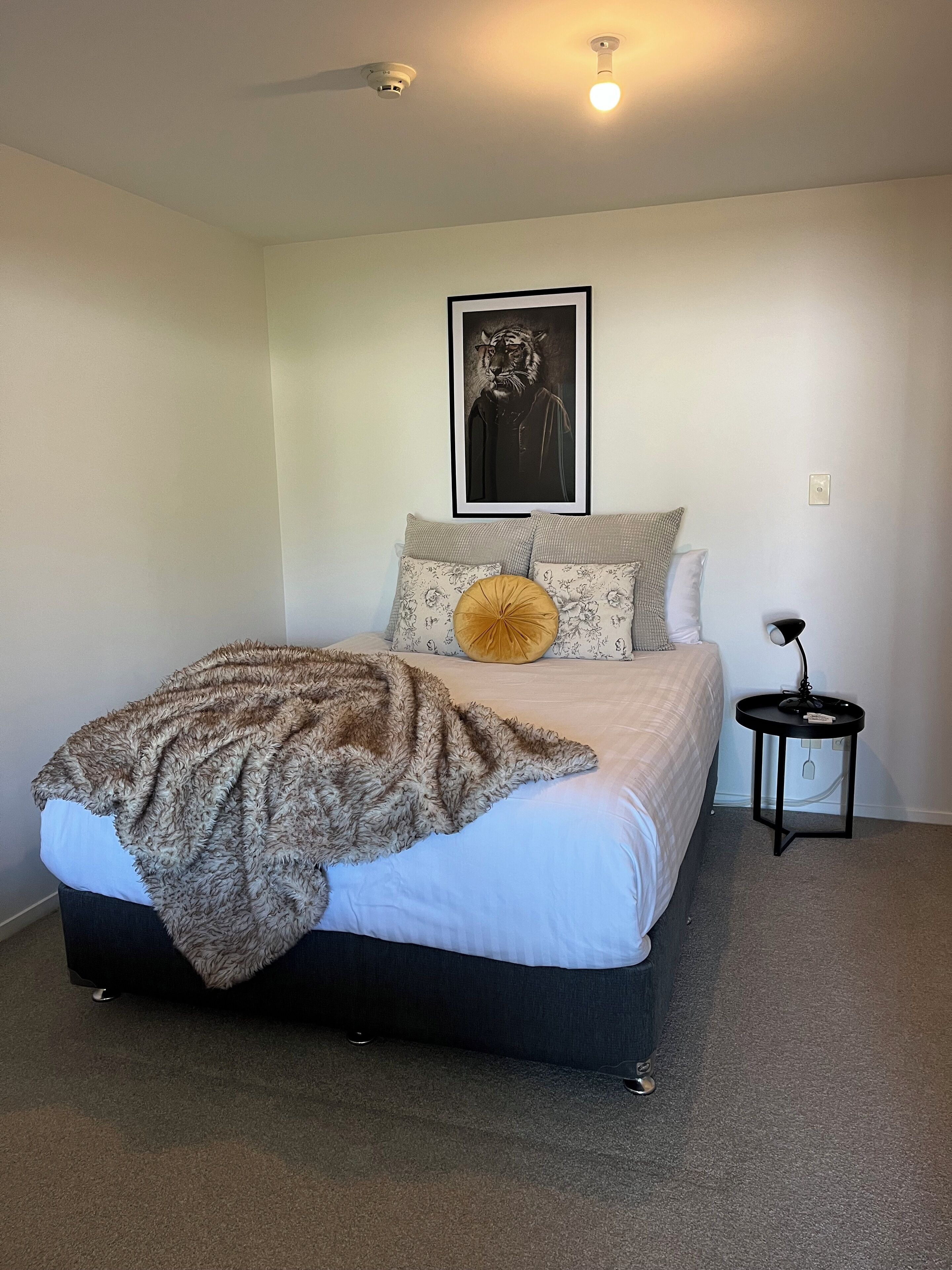 1 bedroom, iron/ironing board, Internet, bed sheets