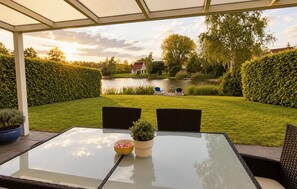 Outdoor dining - 3 bedroom nice home in Vlagtwedde (Vlagtwedde)