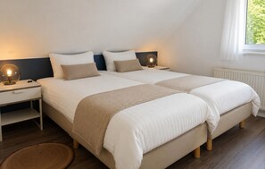 3 bedrooms, travel crib, free WiFi - 3 bedroom nice home in Vlagtwedde (Vlagtwedde)