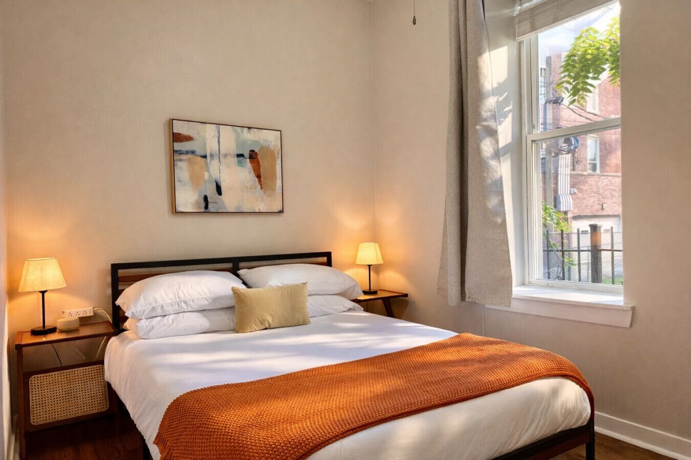 2 bedrooms, desk, iron/ironing board, WiFi