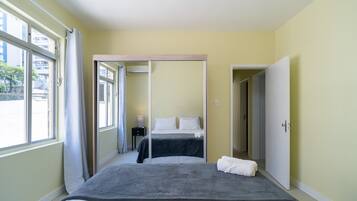 Apartamento básico | 2 quartos, Wi-Fi de cortesia