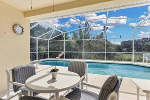 Et oppvarmet basseng