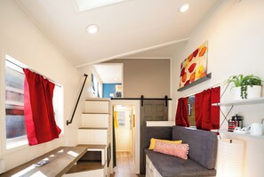 Interior - The Romantic Mountain Modern (Lyons)