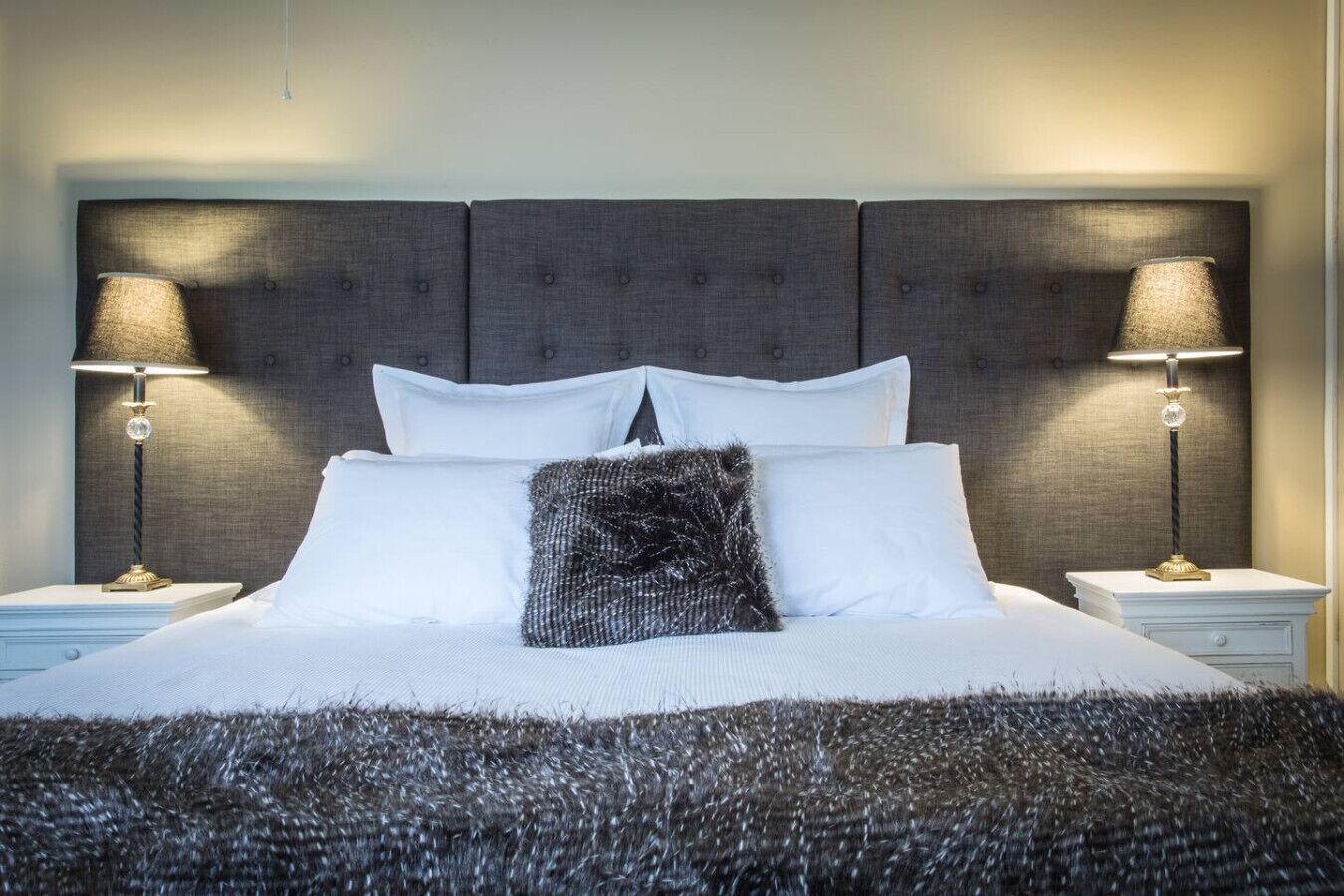 3 عدّة غرف نوم ومكتب ومكواة/لوح كي وواي فاي