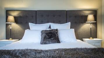 3 bedrooms, desk, iron/ironing board, WiFi