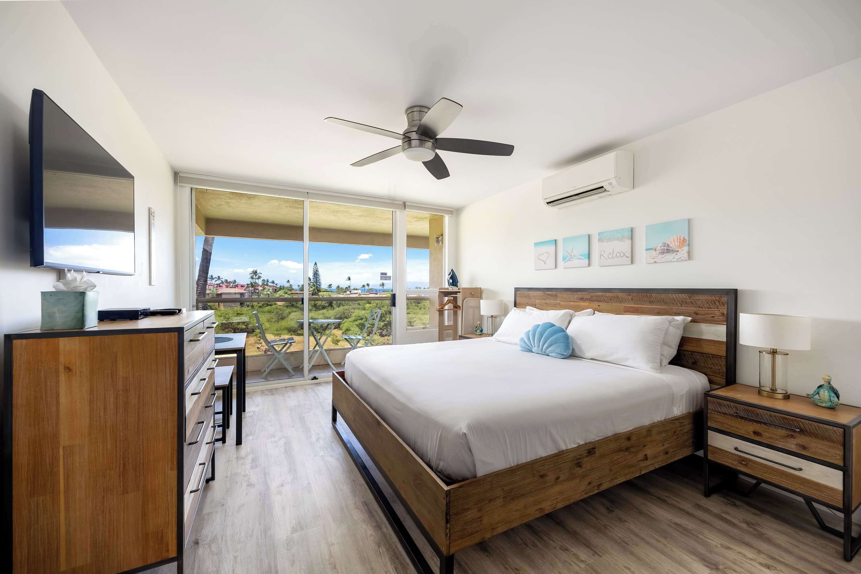 Iron/ironing board, WiFi (free), bed sheets