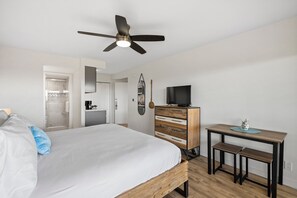 Iron/ironing board, free WiFi, bed sheets, wheelchair access