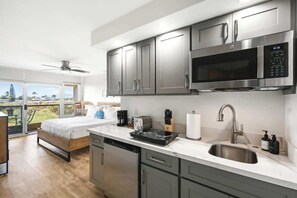 Microwave, coffee/tea maker, electric kettle, toaster