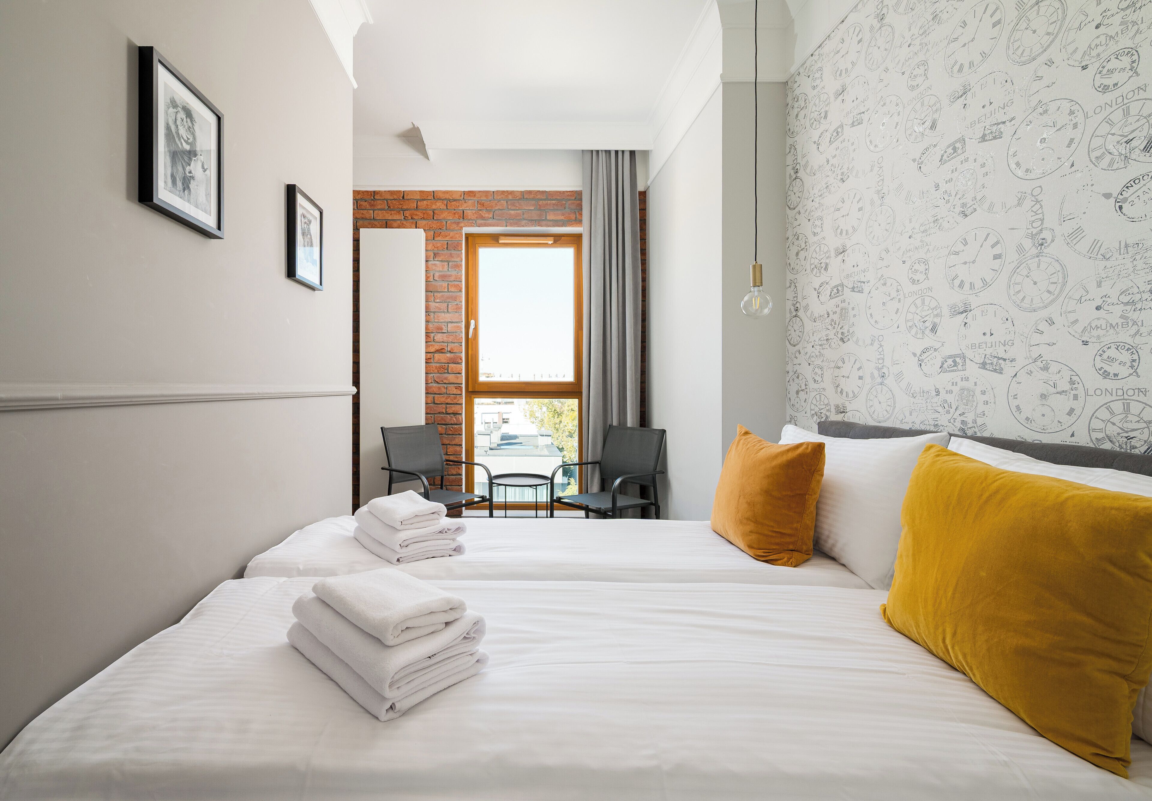 1 habitación, tabla de planchar con plancha, wifi y ropa de cama 