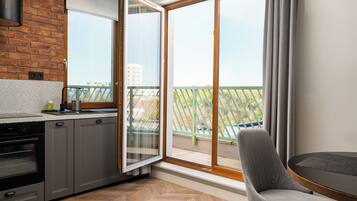 Kühlschrank, Ofen, Herdplatte, Geschirrspüler