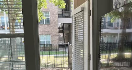 Serene 1BR Magnolia Retreat Relax & Explore