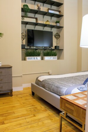 2 habitaciones, tabla de planchar con plancha y wifi gratis 
