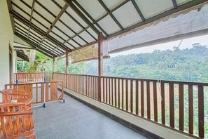 럭셔리 트윈룸, 발코니, 강 전망 | 전용 주방