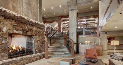 One Ski Hill Place 8516: Luxury condo with resort amenities.
