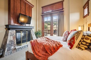 4 bedrooms, iron/ironing board, free WiFi, bed sheets - One Ski Hill Place 8516: Luxury Ski-in/out condo with resort amenities! (Breckenridge)