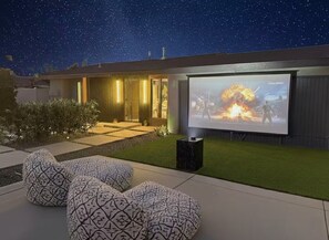 Property grounds - Zenity: High Desert Luxury Meets Joshua Tree Starlight (Joshua Tree)