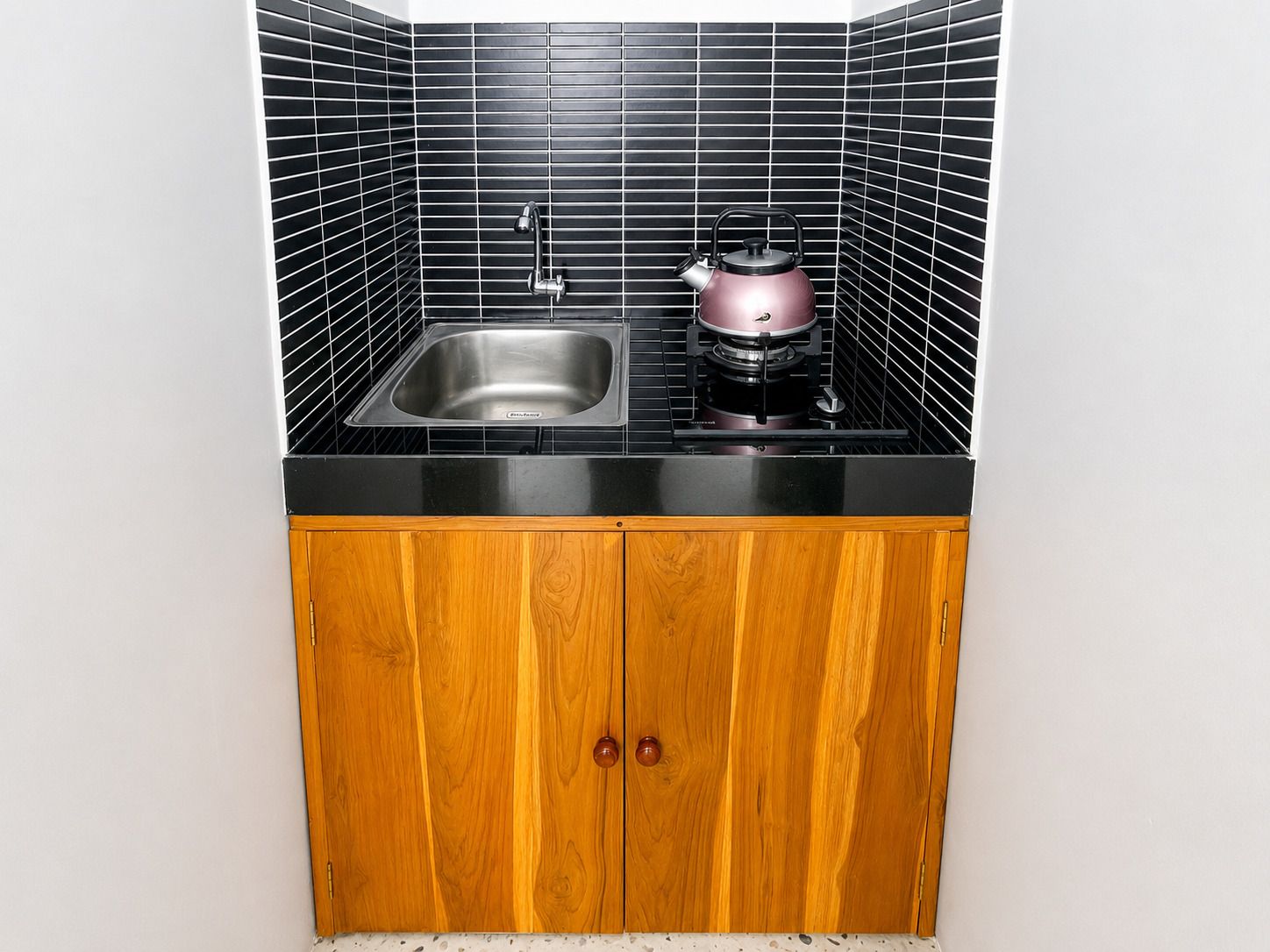 Kabin Deluks, 1 Tempat Tidur Queen, kolam renang pribadi | Dapur pribadi