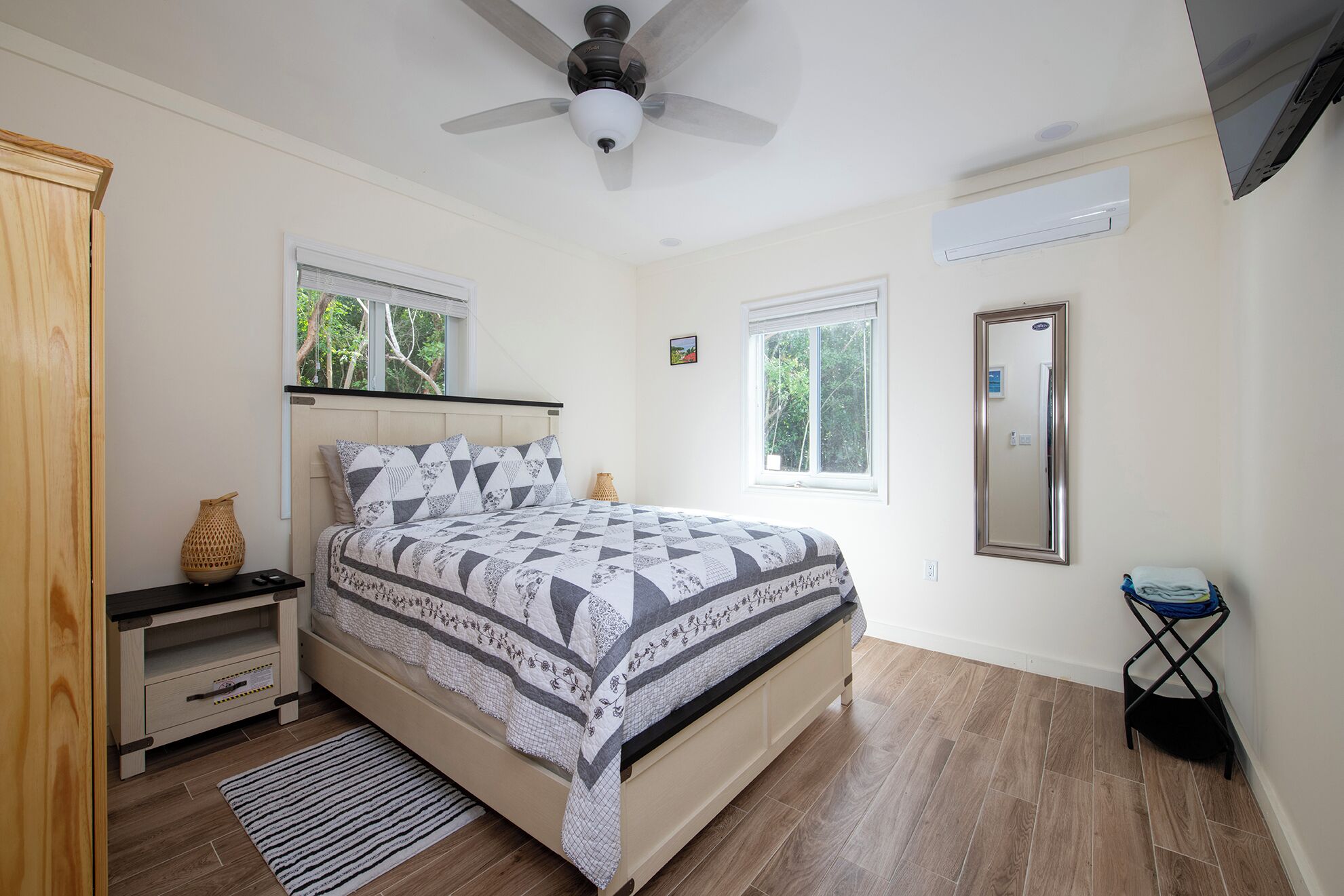 Wifi gratis y ropa de cama