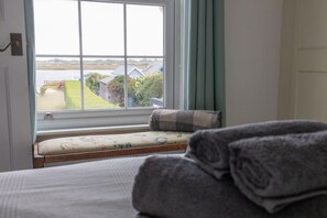 3 soverom, reiseseng for barn og internettilgang