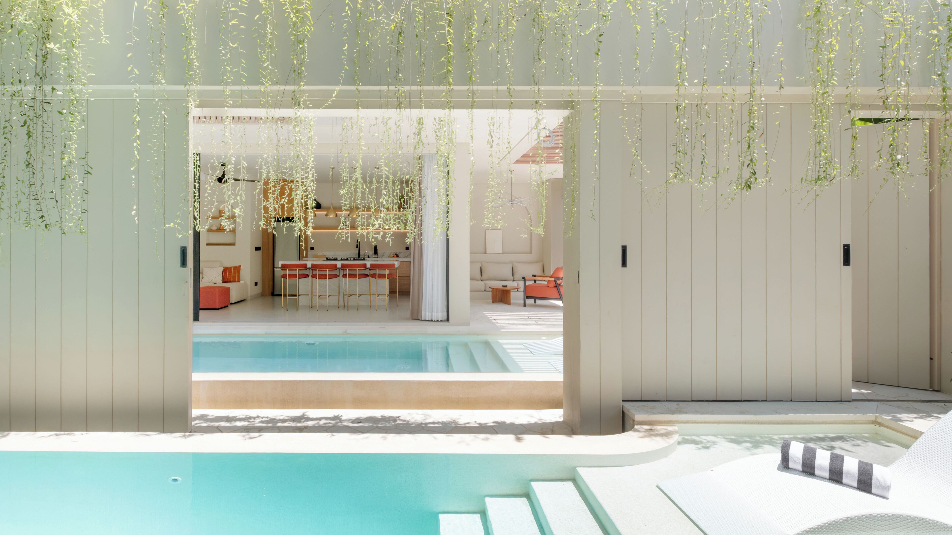 حمّام سباحة خارجي