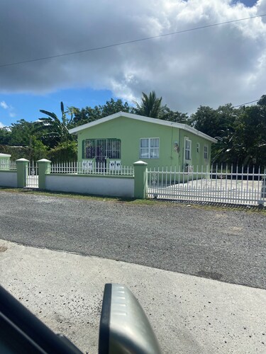 Quiet and cozy 2-bedroom house