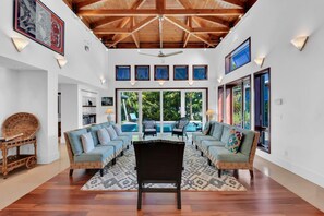 Interior - Elegant Naples Escape | Waterfront Luxury Meets Tropical Tranquility (Naples)