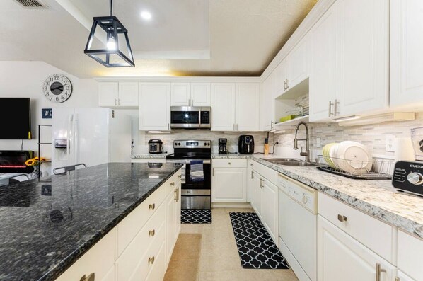 Microwave, oven, stovetop, dishwasher