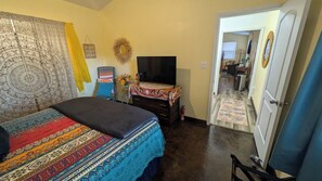 1 chambre, fer et planche à repasser, Wi-Fi gratuit, draps fournis