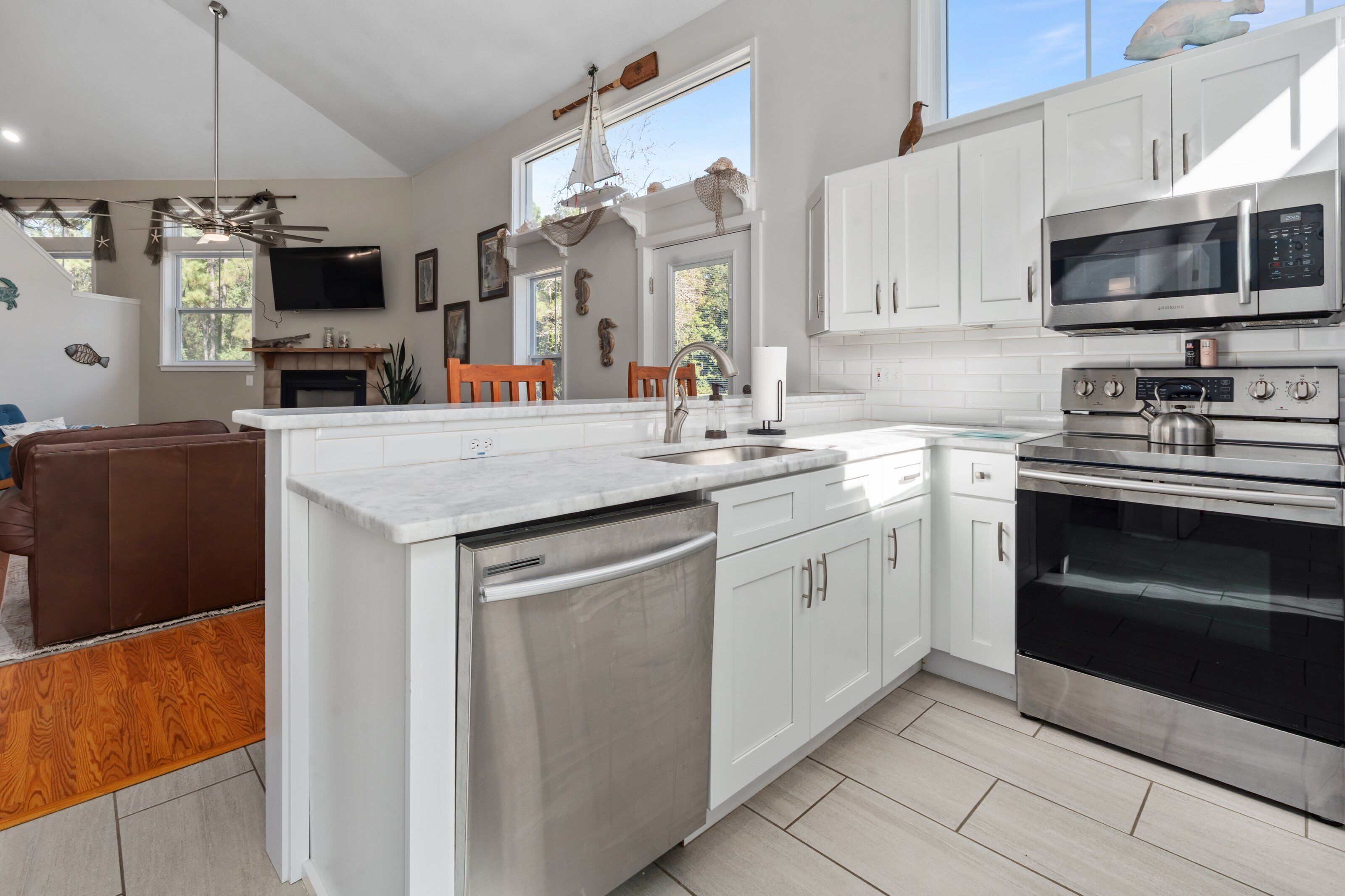 Microwave, oven, stovetop, dishwasher