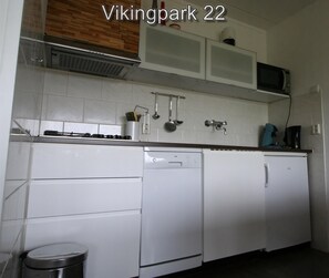 Kühlschrank, Ofen, Herdplatte, Geschirrspüler