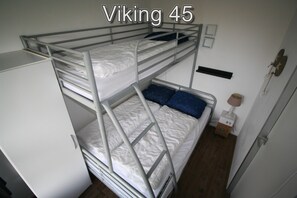 3 室のベッドルーム、旅行用ベビーベッド、WiFi (無料)