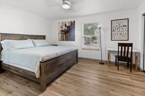 3 عدّة غرف نوم ومكواة/لوح كي وواي فاي وملاءات أسرّة