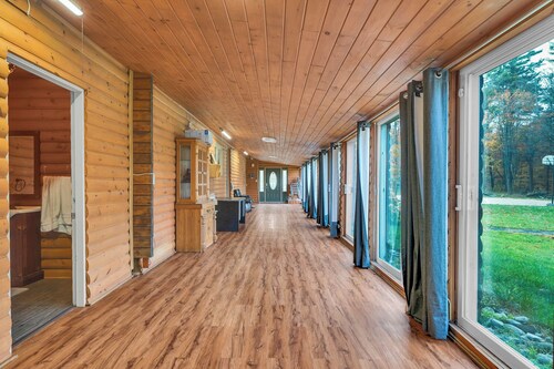 Nestled on 117 acres of Muskoka wilderness along the Kahshe River, GTA Cottage