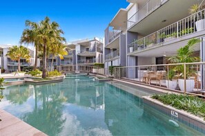 Pool - Drift North - 11 by Holiday Management Co. (Tweed)